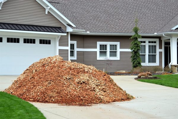 mulch-for-landscape-delivered-to-home-own-in-drive-2023-11-27-05-03-50-utc